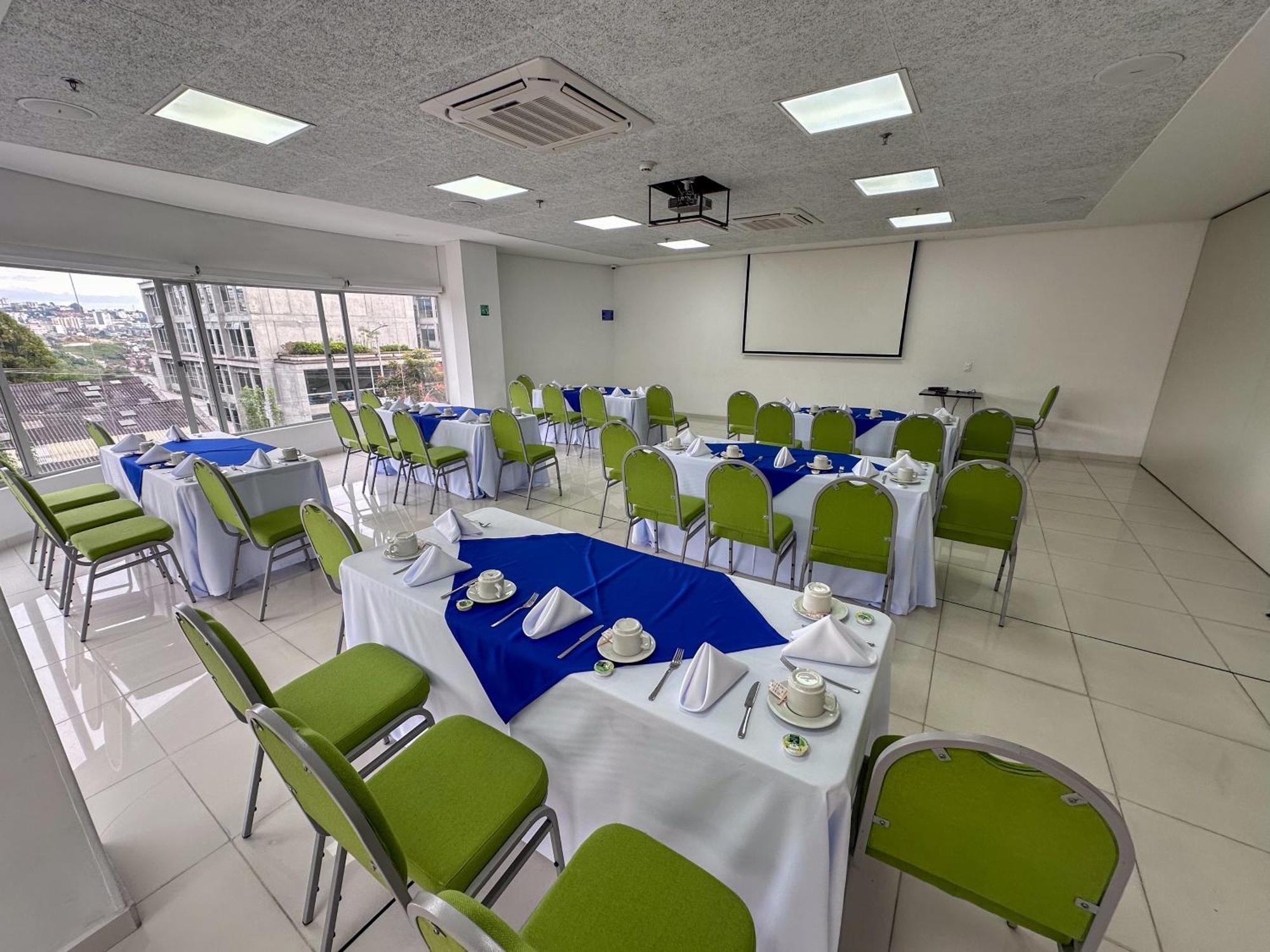 Hotel Benidorm Manizales